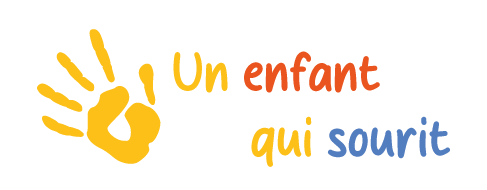 Un Enfant Qui Sourit l'Association